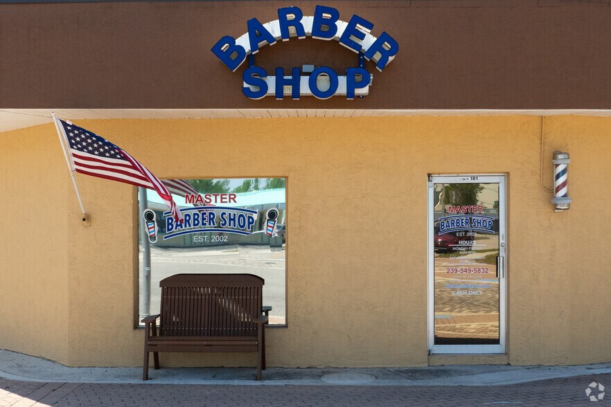 More Photos Of 4720-4730 SE 15th Ave, Cape Coral Storefront Retail Office For Lease