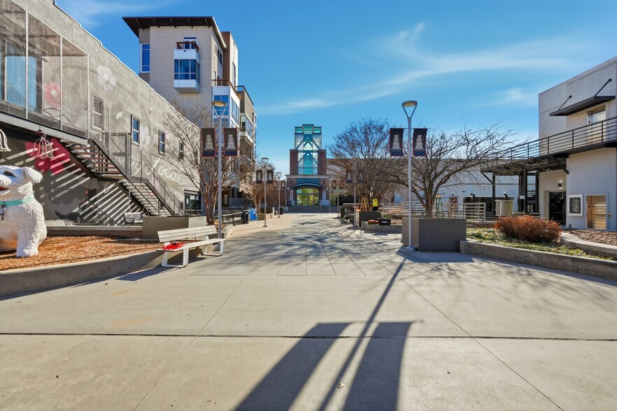 More Photos Of 5 W Mountain St, Fayetteville Apartments For Lease