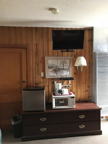 More Photos Of 406 E Route 66 Blvd, Tucumcari Hotel For Sale