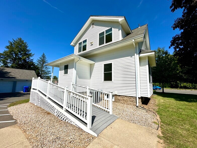 More Photos Of 90 S Main St, East Windsor Office For Sale