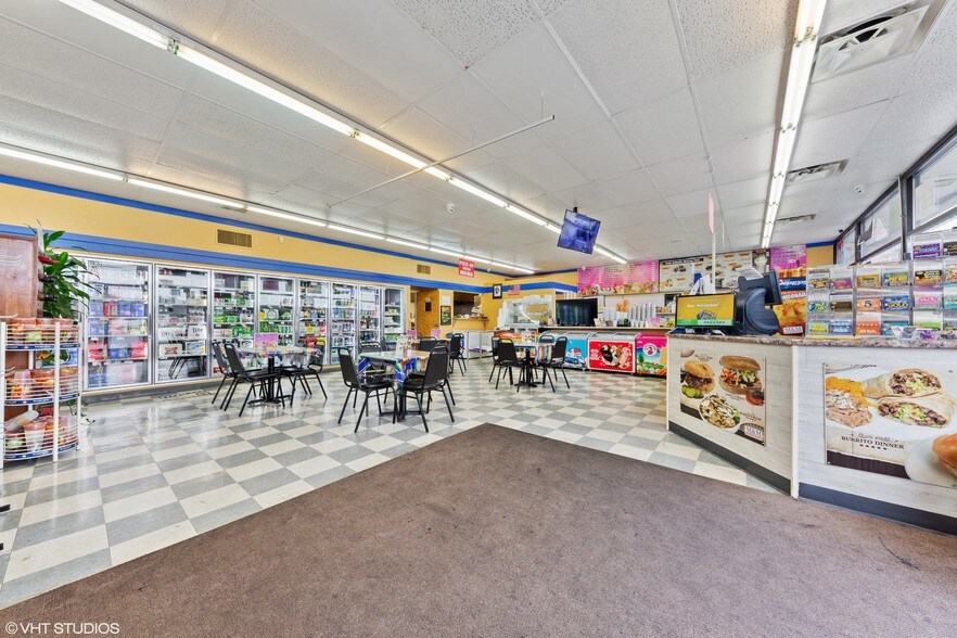 More Photos Of 8031-8039 W 87th St, Hickory Hills Freestanding For Lease