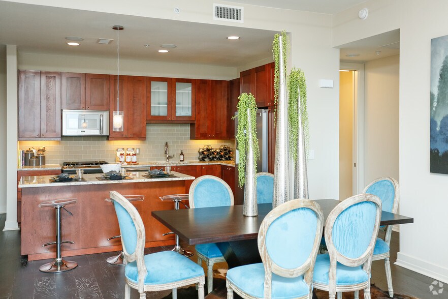 More Photos Of 2929 Weslayan St, Houston Apartments For Lease