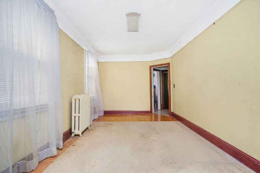 More Photos Of 58 Van Riper St, Staten Island Land For Sale