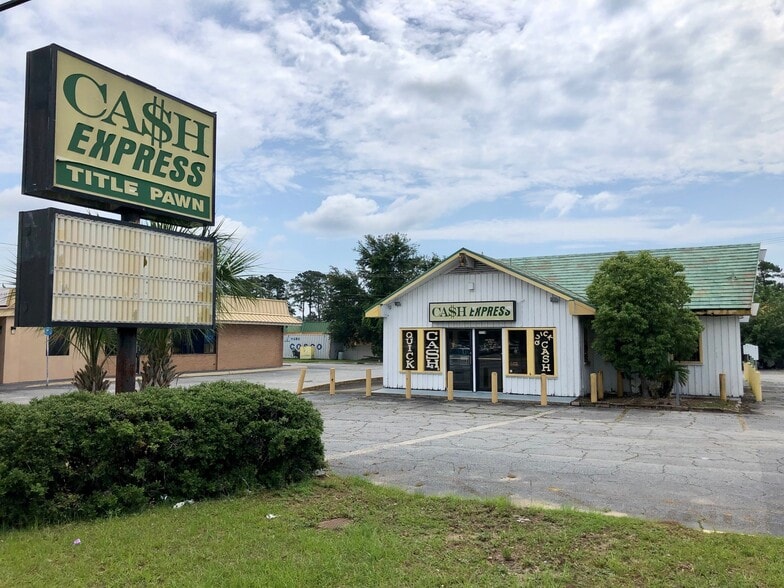 More Photos Of 7104 Abercorn St, Savannah Unknown For Lease