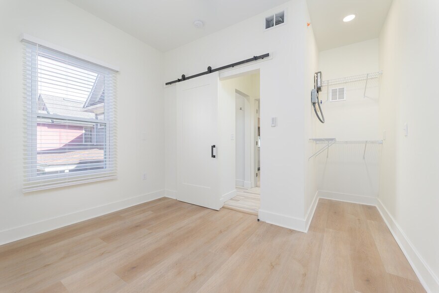 More Photos Of 1628 Walnut St, Jacksonville Multifamily For Sale