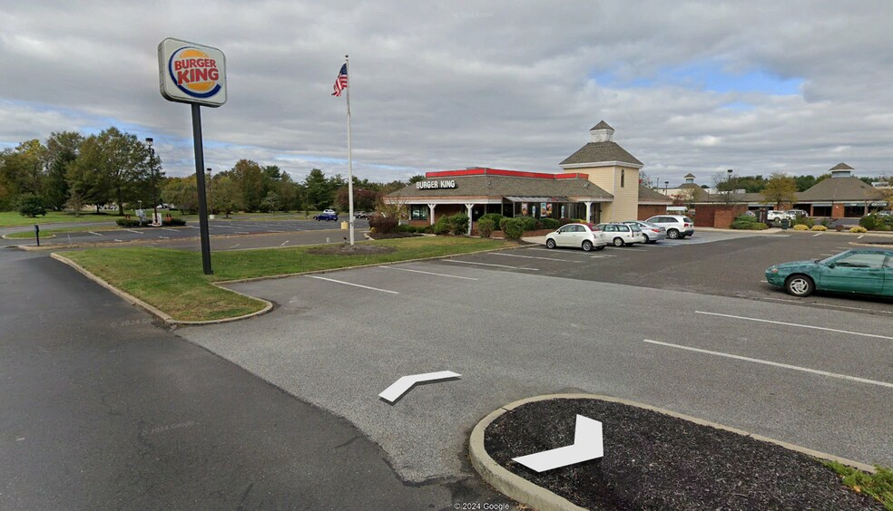 More Photos Of 173 Route 70, Medford Fast Food For Lease