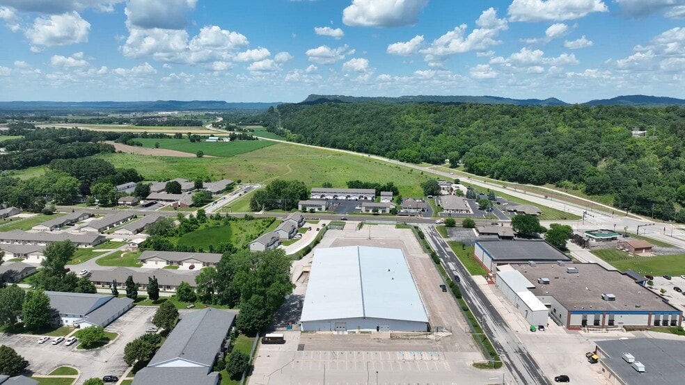 Primary Photo Of 520 N Star Rd, Holmen Distribution For Sale