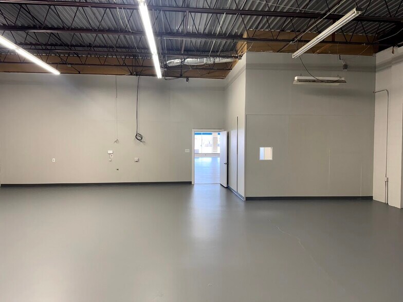 More Photos Of 4805-4825 Salem Ave, Dayton Unknown For Lease