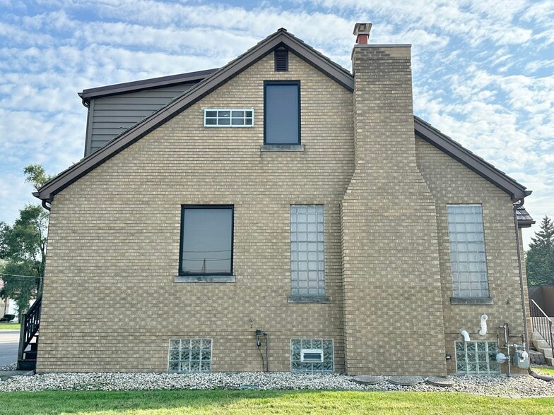 More Photos Of 506-510 Ridge Rd, Munster Office For Lease