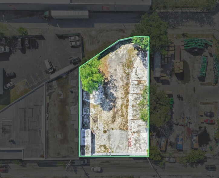 More Photos Of 1074 NW 22nd St, Miami Land For Lease