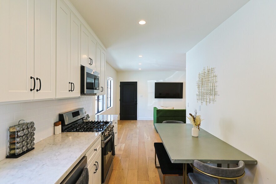 More Photos Of 22227 Pacific Coast Hwy, Malibu Apartments For Sale