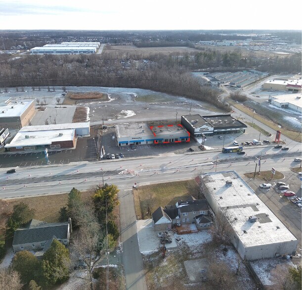 More Photos Of 9503 E Washington St, Indianapolis Storefront For Lease