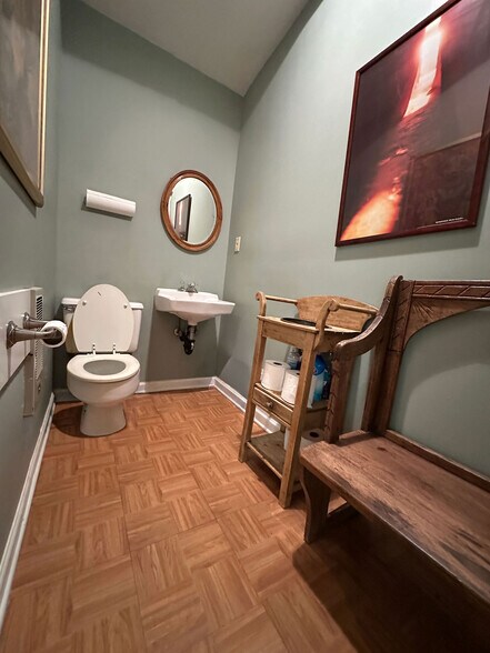 More Photos Of 2054 Harobi Dr, Tucker Specialty For Lease