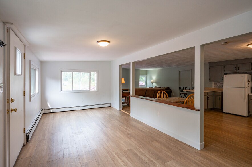 More Photos Of 944 Gibbons Hwy, Wilton Restaurant For Sale