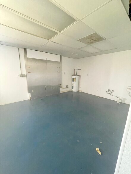 More Photos Of 309 Calcasieu Ave, Lake Arthur General Retail For Sale