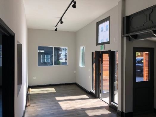 More Photos Of 5119 Melrose Ave, Los Angeles Loft Creative Space For Lease
