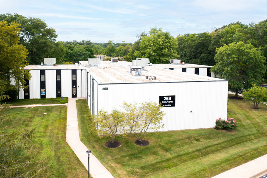 More Photos Of 256 Chapman Rd, Newark Unknown For Lease