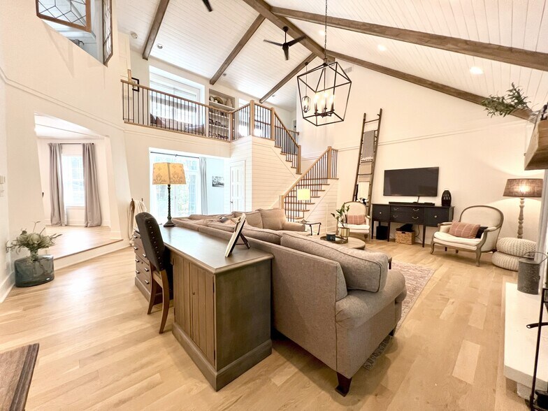 More Photos Of 204 Country Commons Rd, Trout Valley Lodge Meeting Hall For Sale