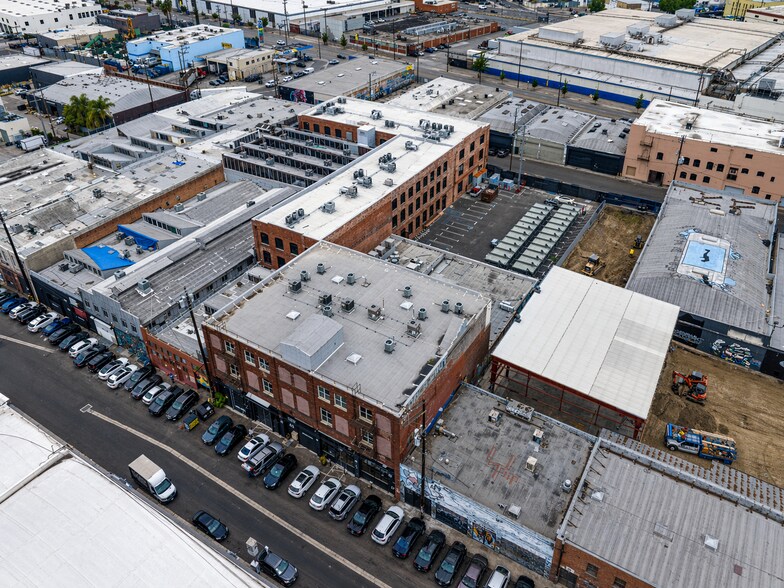 More Photos Of 440 Seaton St, Los Angeles Loft Creative Space For Sale