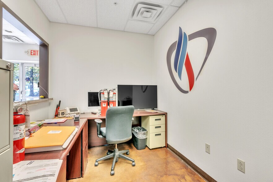 More Photos Of 3446 Wagon Wheel Rd, Springdale Light Manufacturing For Lease