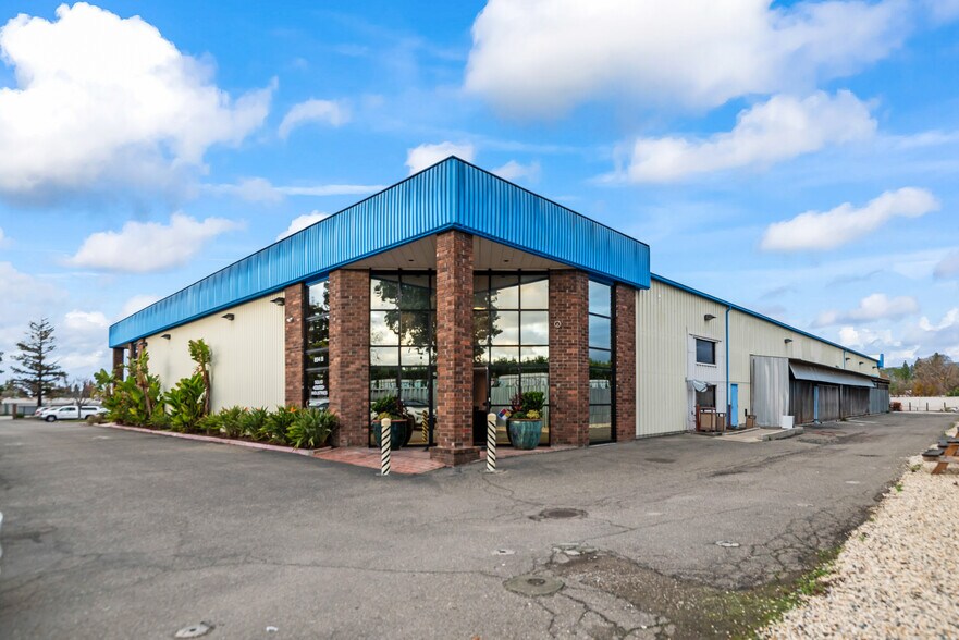 More Photos Of 894 Faulstich Ct, San Jose Warehouse For Sale