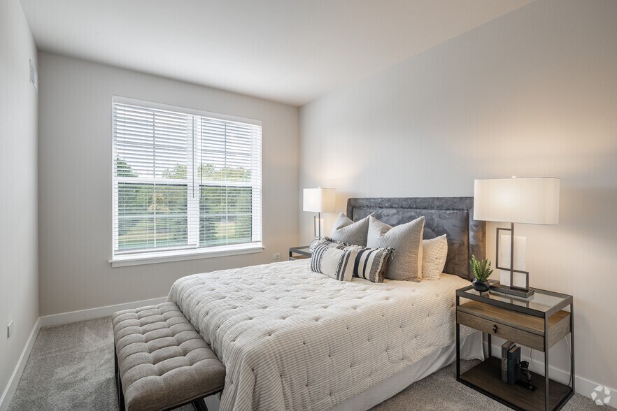 More Photos Of 250 McHenry Rd, Buffalo Grove Apartments For Lease