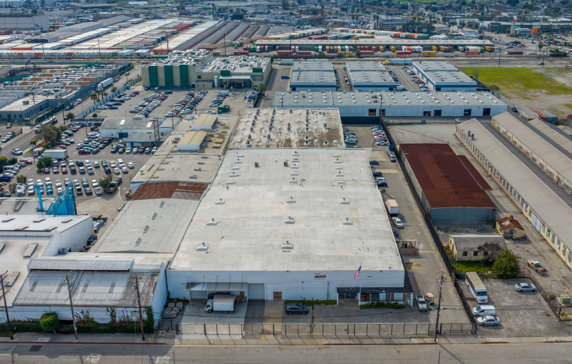 Primary Photo Of 4916 Cecilia St, Cudahy Warehouse For Lease