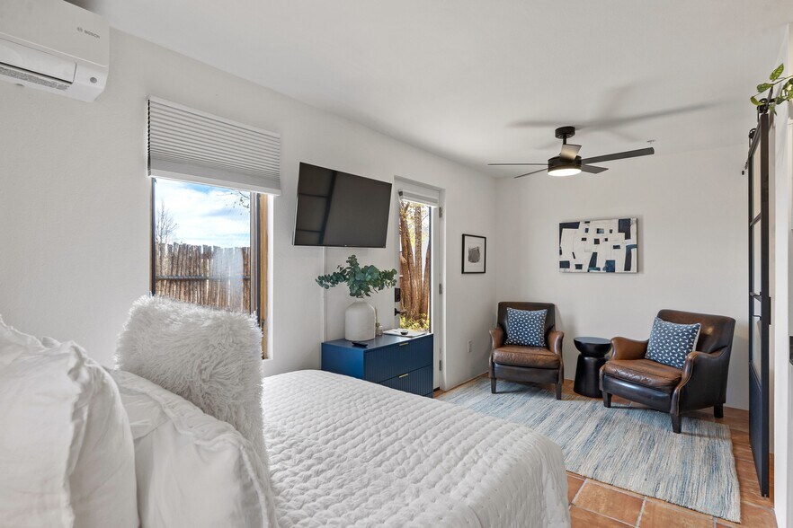 More Photos Of 4 N Chamisa Dr, Santa Fe Specialty For Sale