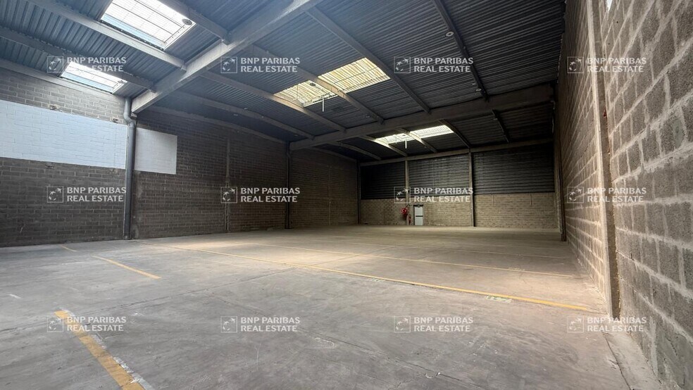 More Photos Of , Vitry-sur-Seine Flex For Sale