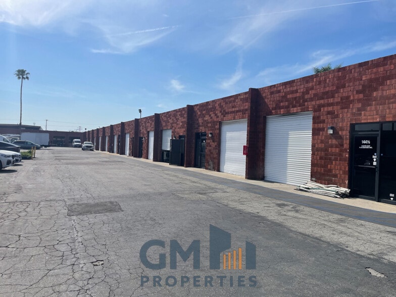 Primary Photo Of 128-145 W Gardena Blvd, Gardena Warehouse For Lease