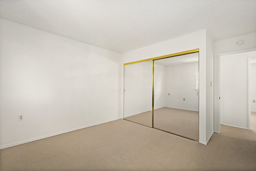More Photos Of 611 Hendley St, Santa Rosa Apartments For Sale