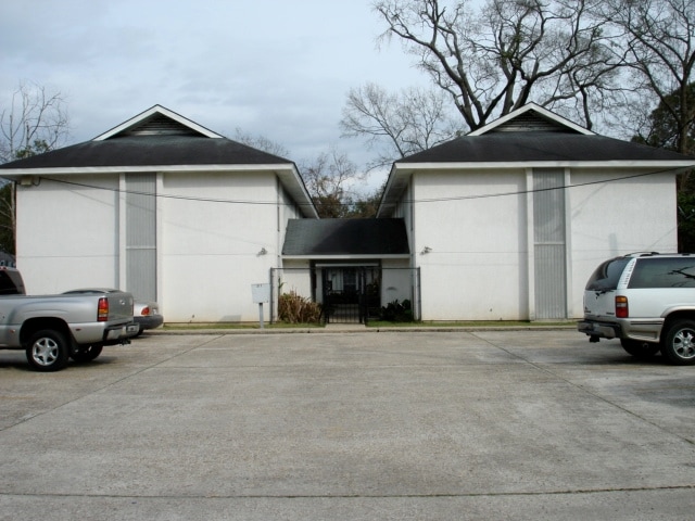 More Photos Of 317 East Dr, Baton Rouge Apartments For Sale