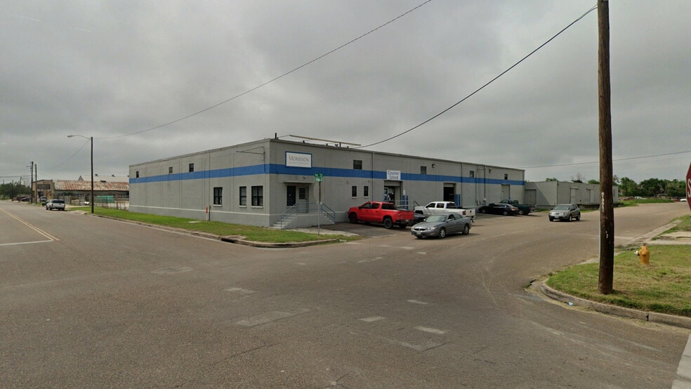 Primary Photo Of 1002 W Jackson Ave, Harlingen Warehouse For Sale