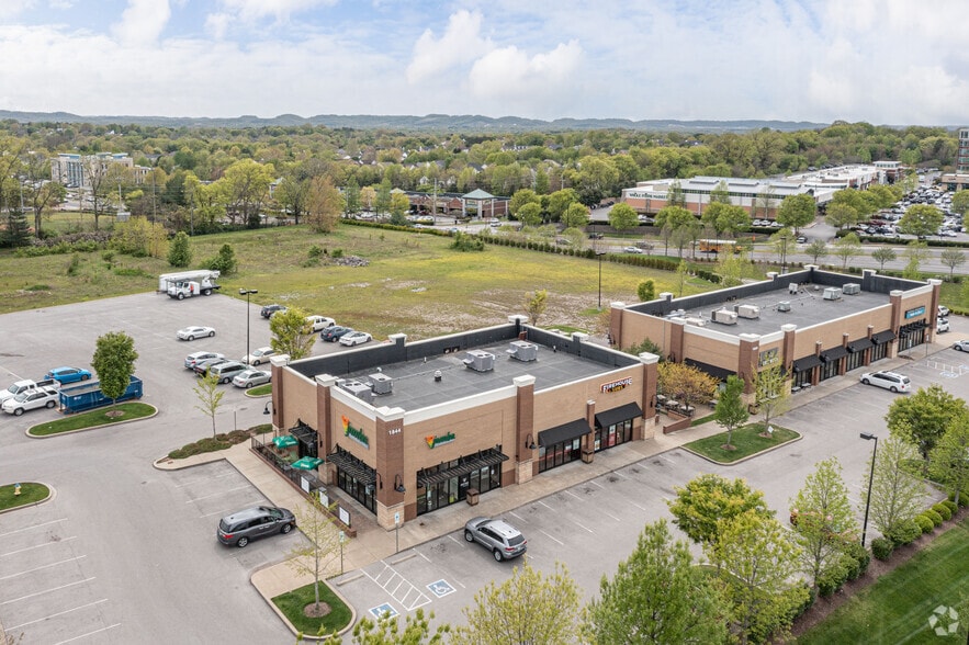 More Photos Of 1844 W McEwen Dr, Franklin Storefront Retail Office For Lease