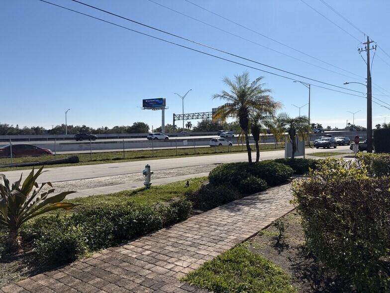 More Photos Of 2950 N 28th Ter, Hollywood Loft Creative Space For Lease