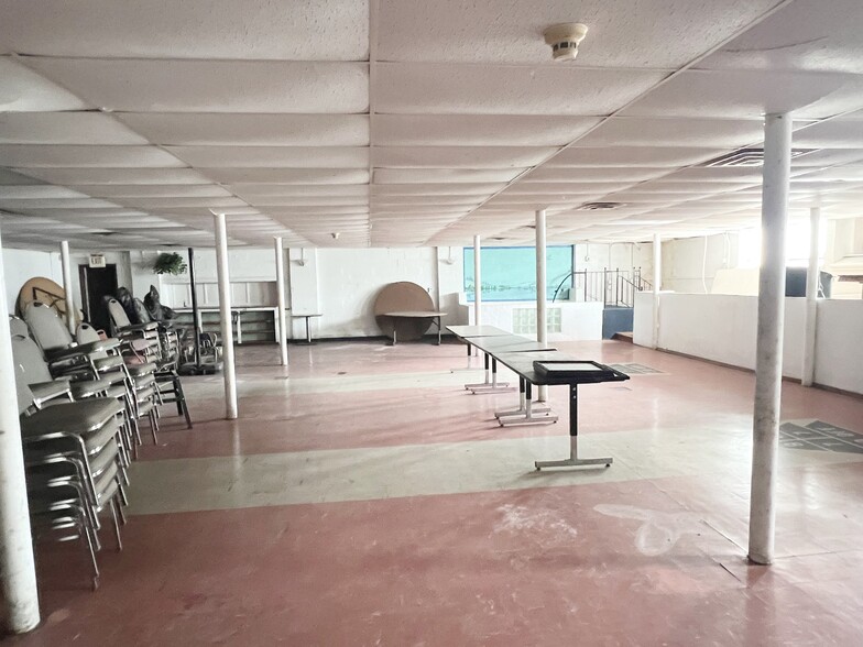 More Photos Of 9500 Stoepel St, Detroit Religious Facility For Sale