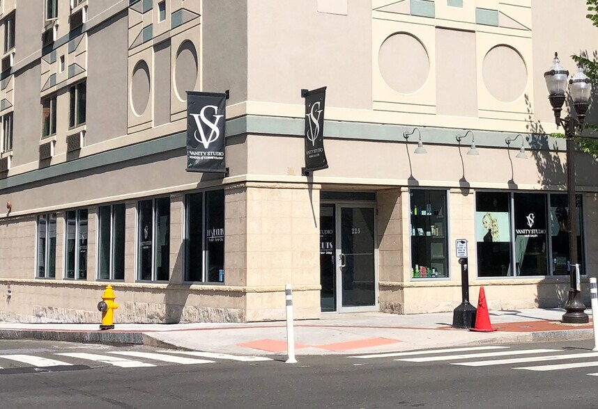 More Photos Of 225 Atlantic St, Stamford Apartments For Lease