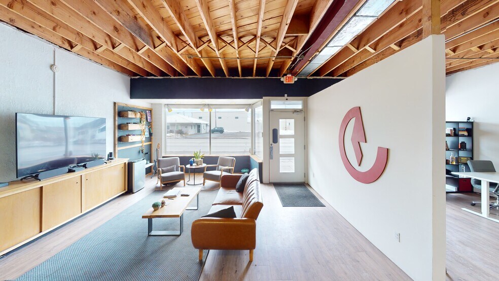 More Photos Of 3907-3907 Grand Ave, Duluth Storefront Retail Residential For Sale