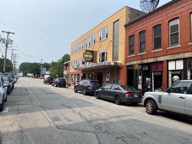 More Photos Of 12 Washington St, Biddeford Apartments For Sale