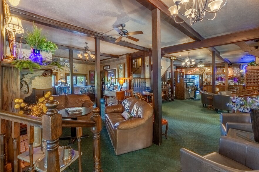 More Photos Of 210 Rapids Ln, Grand Lake Restaurant For Sale