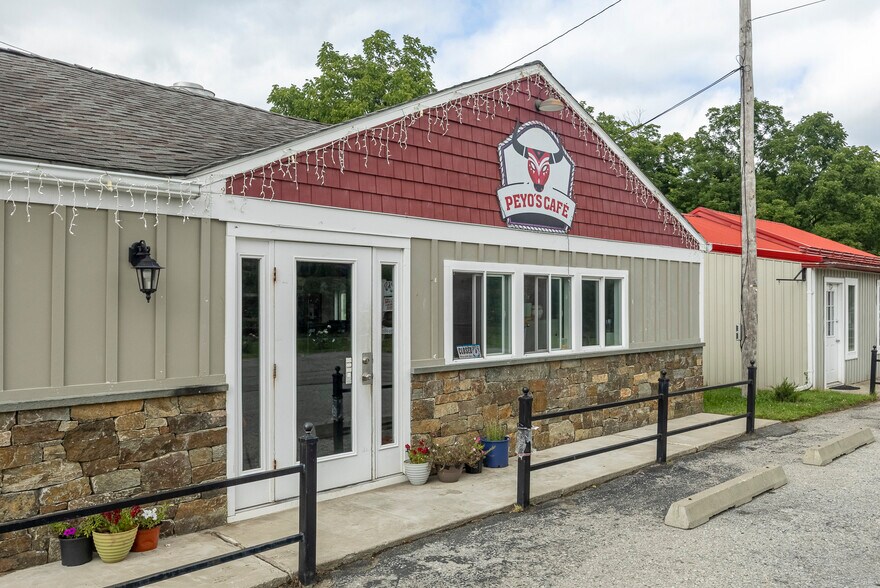 More Photos Of 5979 Route 82, Stanfordville Restaurant For Lease