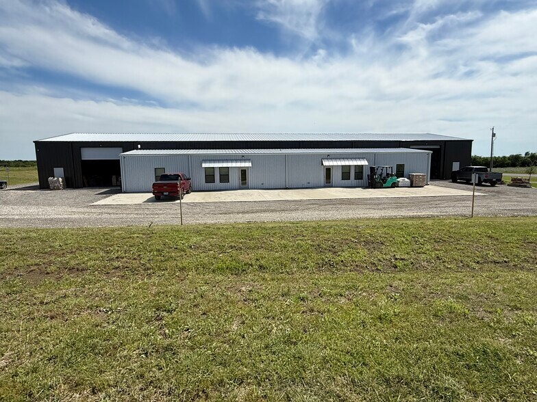 More Photos Of 8946 N FM 1417, Denison Warehouse For Sale