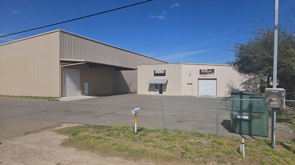 More Photos Of 2506 W Exprwy 83, Mission Warehouse For Sale