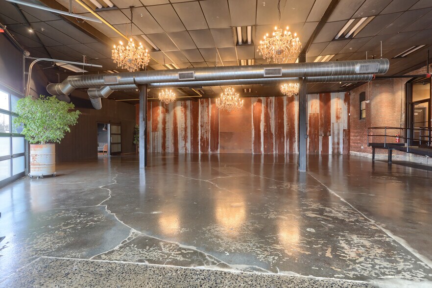 More Photos Of 124 N. 5th Street, Lebanon Warehouse For Sale