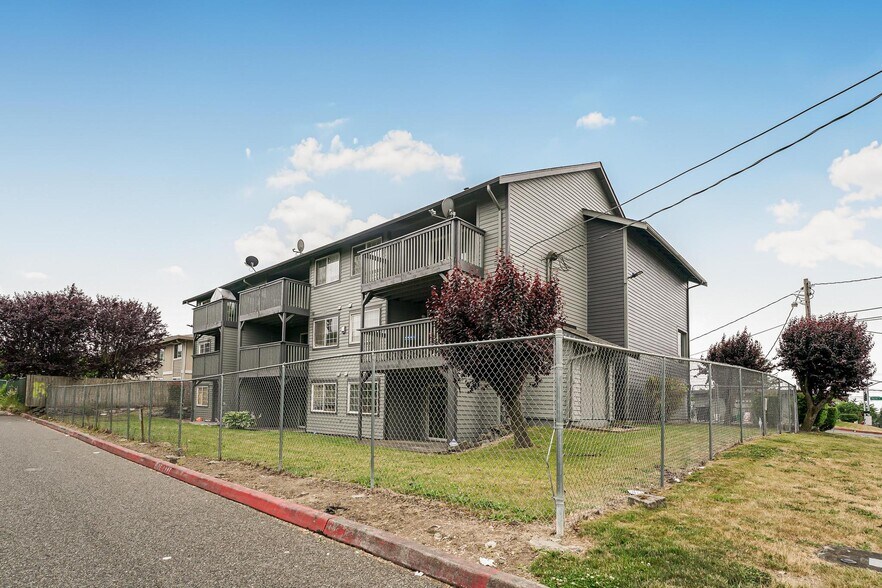 More Photos Of 7603 Pacific Ave, Tacoma Apartments For Sale