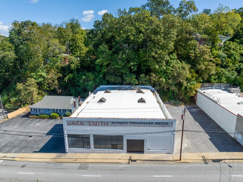 More Photos Of 248 Biltmore Ave, Asheville Freestanding For Lease