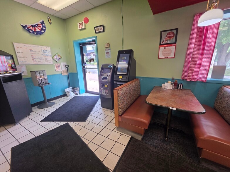 More Photos Of 51 W Water St, Markesan Restaurant For Sale