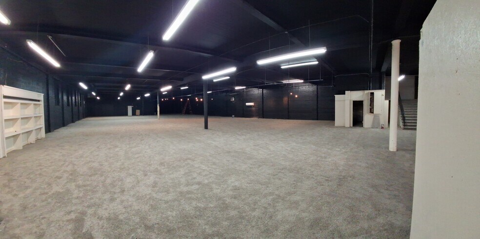 More Photos Of 323 E 9th St, Hopkinsville General Retail For Lease