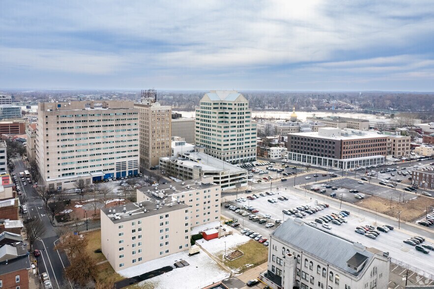 More Photos Of 50 W State St, Trenton Office For Lease