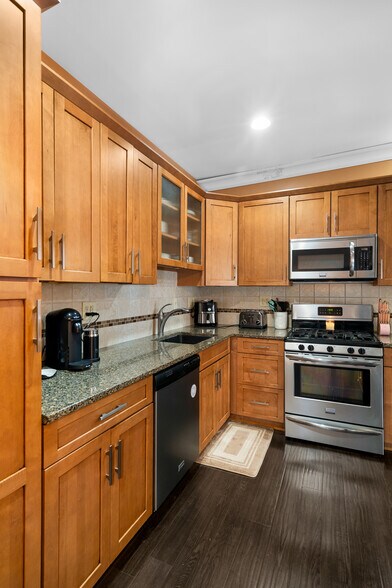 More Photos Of 1537 Hertel Ave, Buffalo Flex For Sale